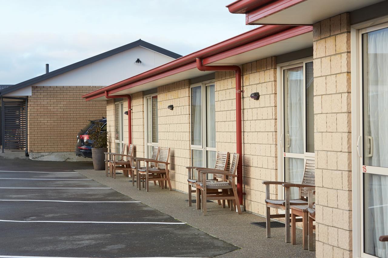 Admiral Court Motel & Apartments Invercargill Exterior photo