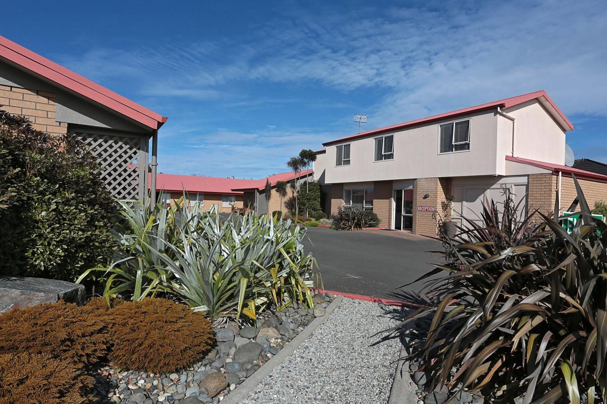 Admiral Court Motel & Apartments Invercargill Exterior photo